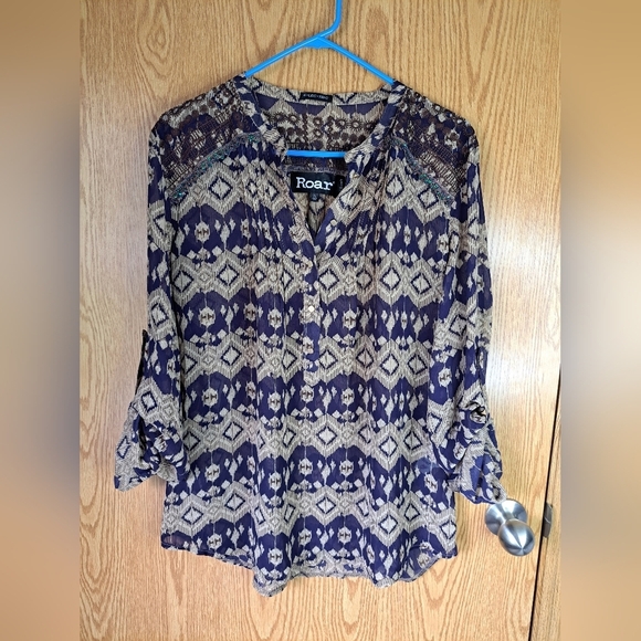 🌈Roar Electric Desert Doll Henley Top - Picture 3 of 7